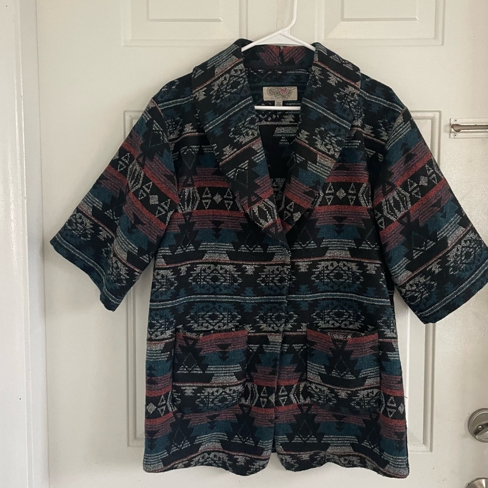 Urban outfitters ECOTÉ Women’s 3/4 Sleeve Size Oversized Aztec Blazer Size XS